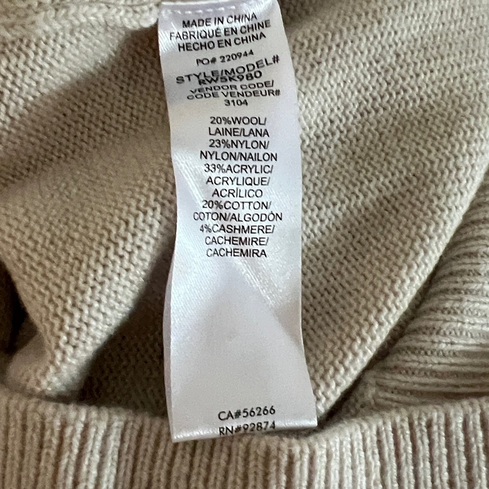 Splendid Sweater 🩷 - Picture 6 of 7